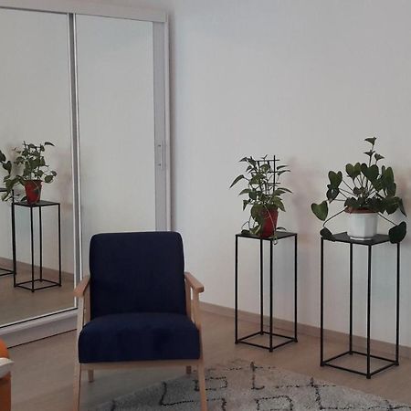 Liliom Apartment With Free Parking Space Budapest Exterior photo